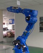   ��е�ֱ۽��ڱ��ذ���